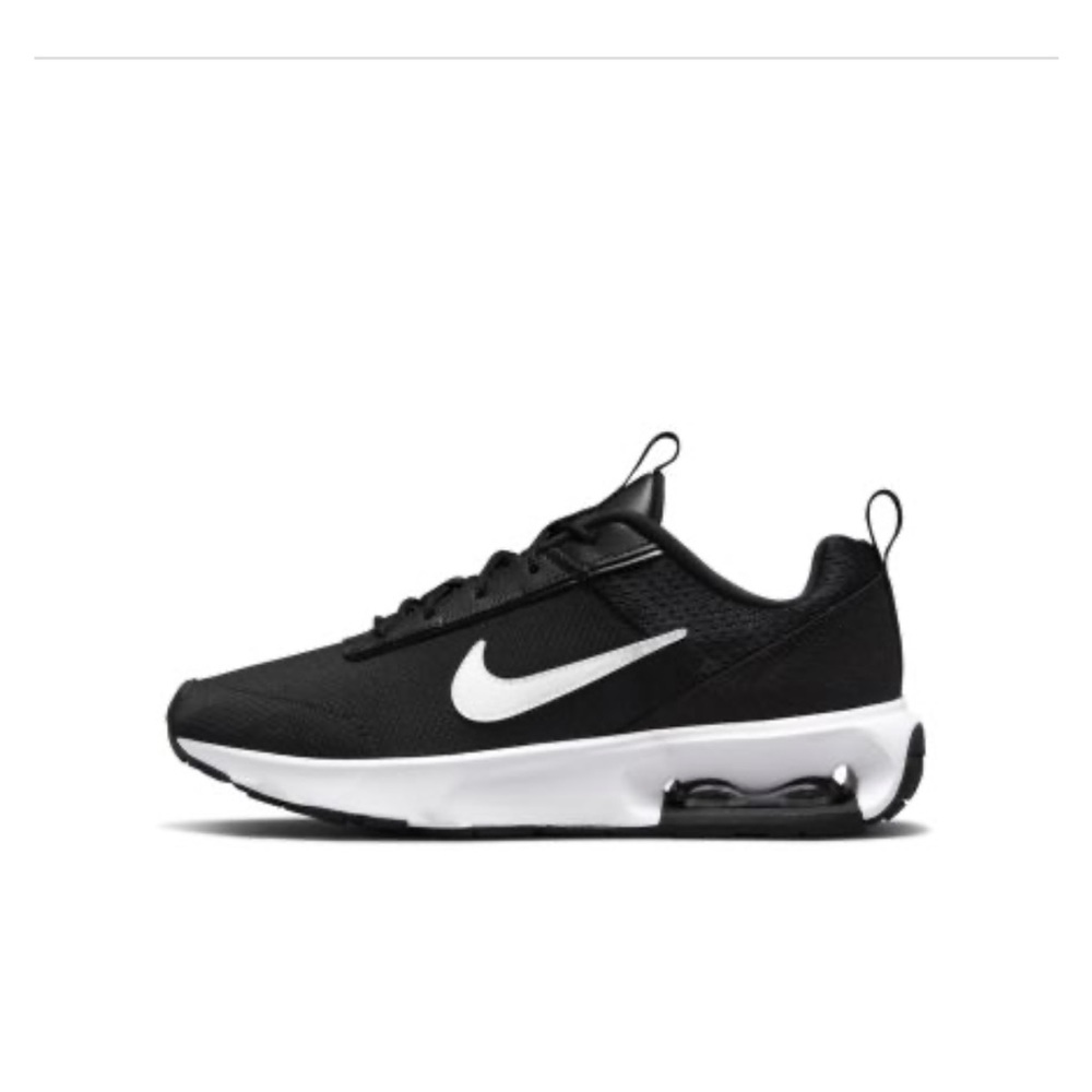 Nike air max  women’s size 6.5 INTRLK lite